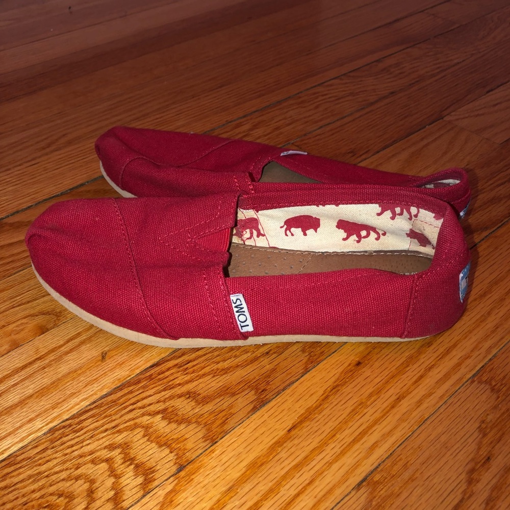Red Toms